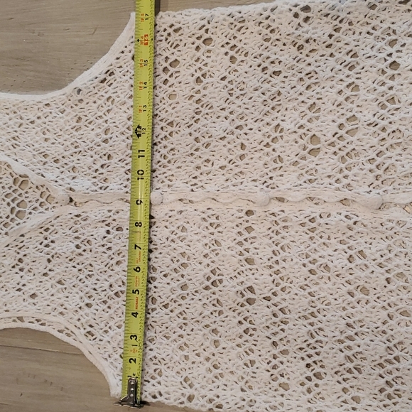 Blue Beth body crochet creams/white topper/vest duster knee/midi length boutique - Picture 12 of 14